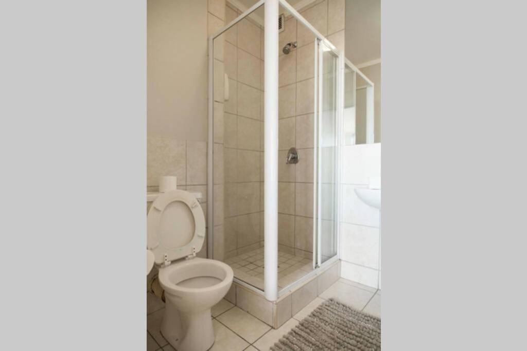 Four Seasons Apartments كيب تاون المظهر الخارجي الصورة