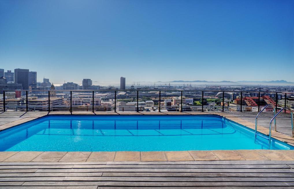 Four Seasons Apartments كيب تاون المظهر الخارجي الصورة